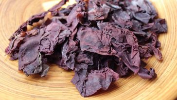 Seaweed That Tastes Like Bacon - But Twice as Healthy photo via Youtube