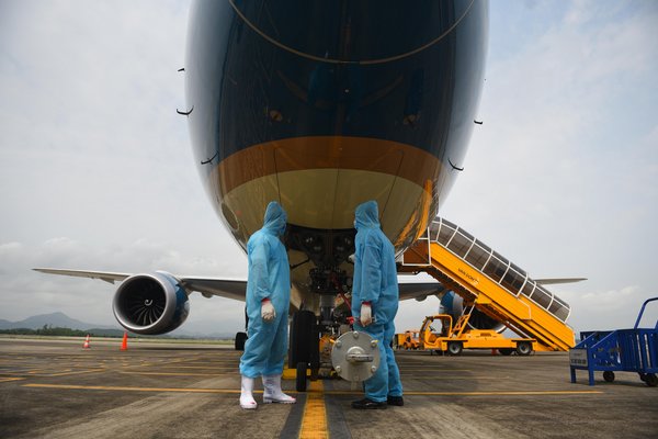VDOs staff is available 24-7 to serve flights from epidemic-stricken areas VDOs staff is available 24-7 to serve flights from epidemic-stricken areas