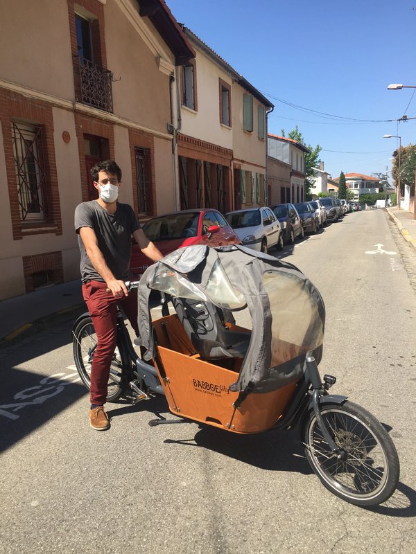 EasyMilers join #PourEux movement to feed homeless during COVID-19 EasyMilers join #PourEux movement to feed homeless during COVID-19