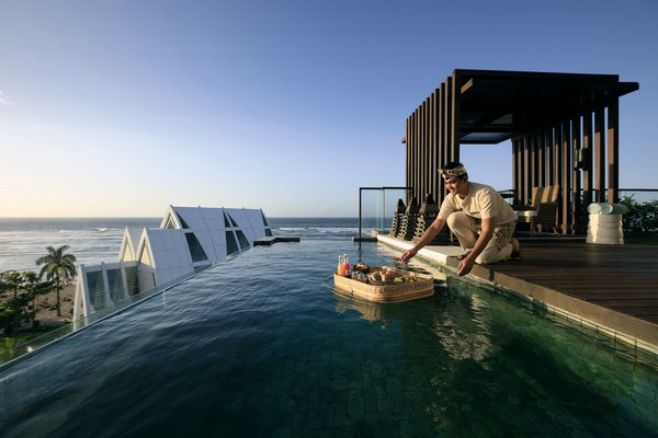 Floating Breakfast Floating Breakfast