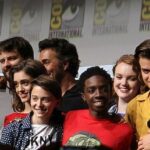 The cast of Stranger Things pose for a photo to the Press by William Tung via Wikimedia cc