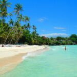 Alona Beach Bohol Tourist Spots by Qaalvin via Wikimedia cc