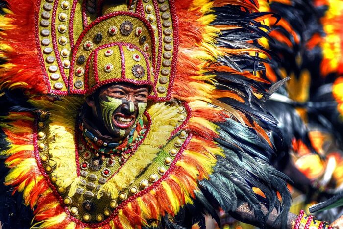 Dinagyang Festival by Ranieljosecastaneda via Wikimedia cc