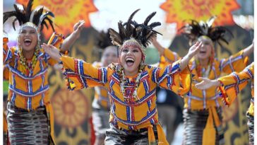 Kadayawan Festival by Costantine Agustin via Wikimedia cc